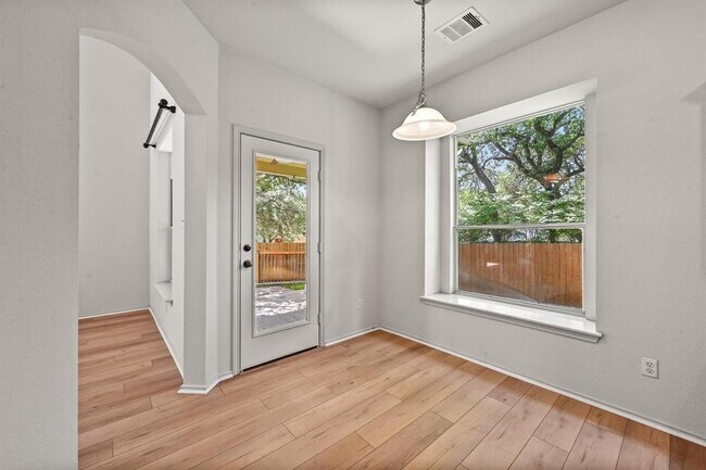 Building Photo - 2101 Keepsake Dr
