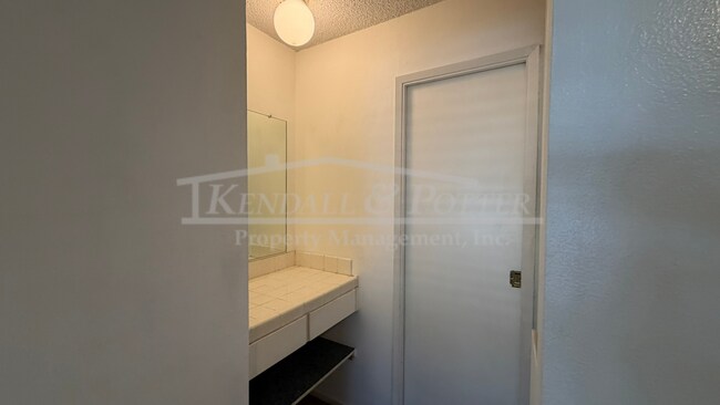 Building Photo - 2 Bedroom Condo In The Villas Of Capitola!