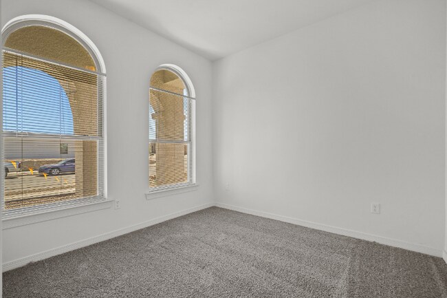 Building Photo - 12886 Woolstone Dr