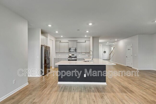 Building Photo - 270 Firewheel Ct