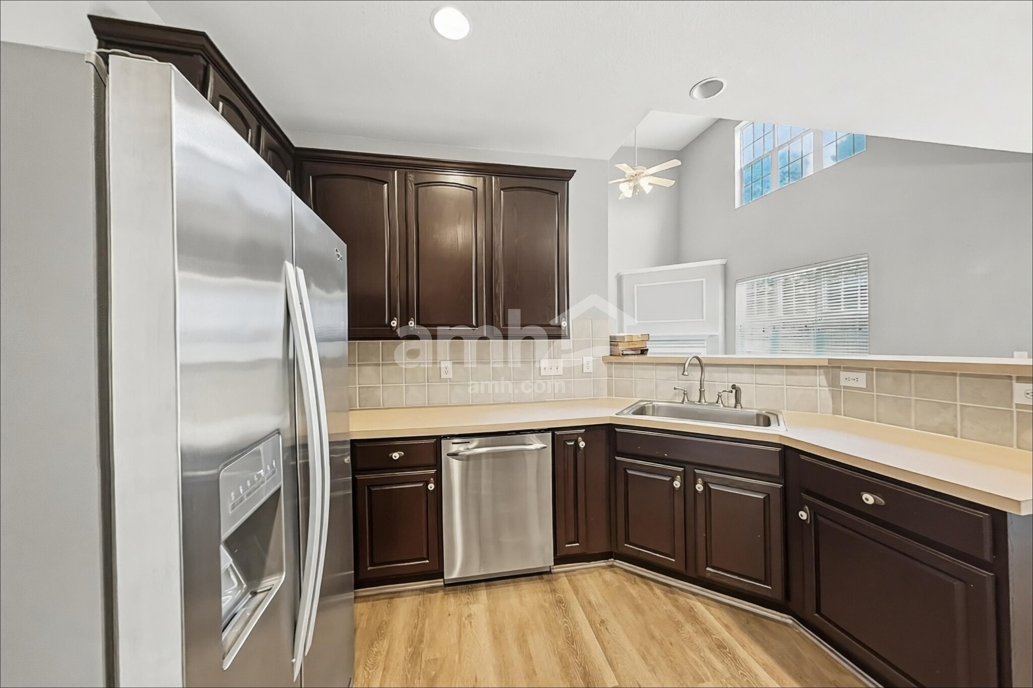 Building Photo - 15907 Circlegreen Dr