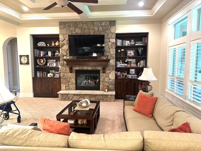 Building Photo - Exquisite Corrente Bello Home in Eagle