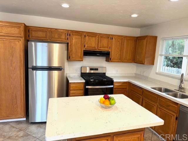 Building Photo - 635 Woodward St