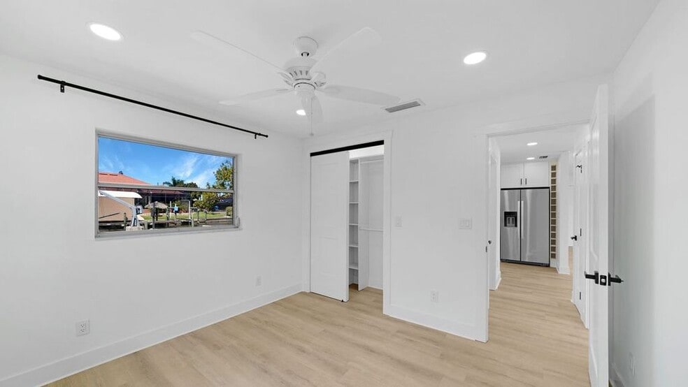Second bedroom closet - 5308 Darby Ct