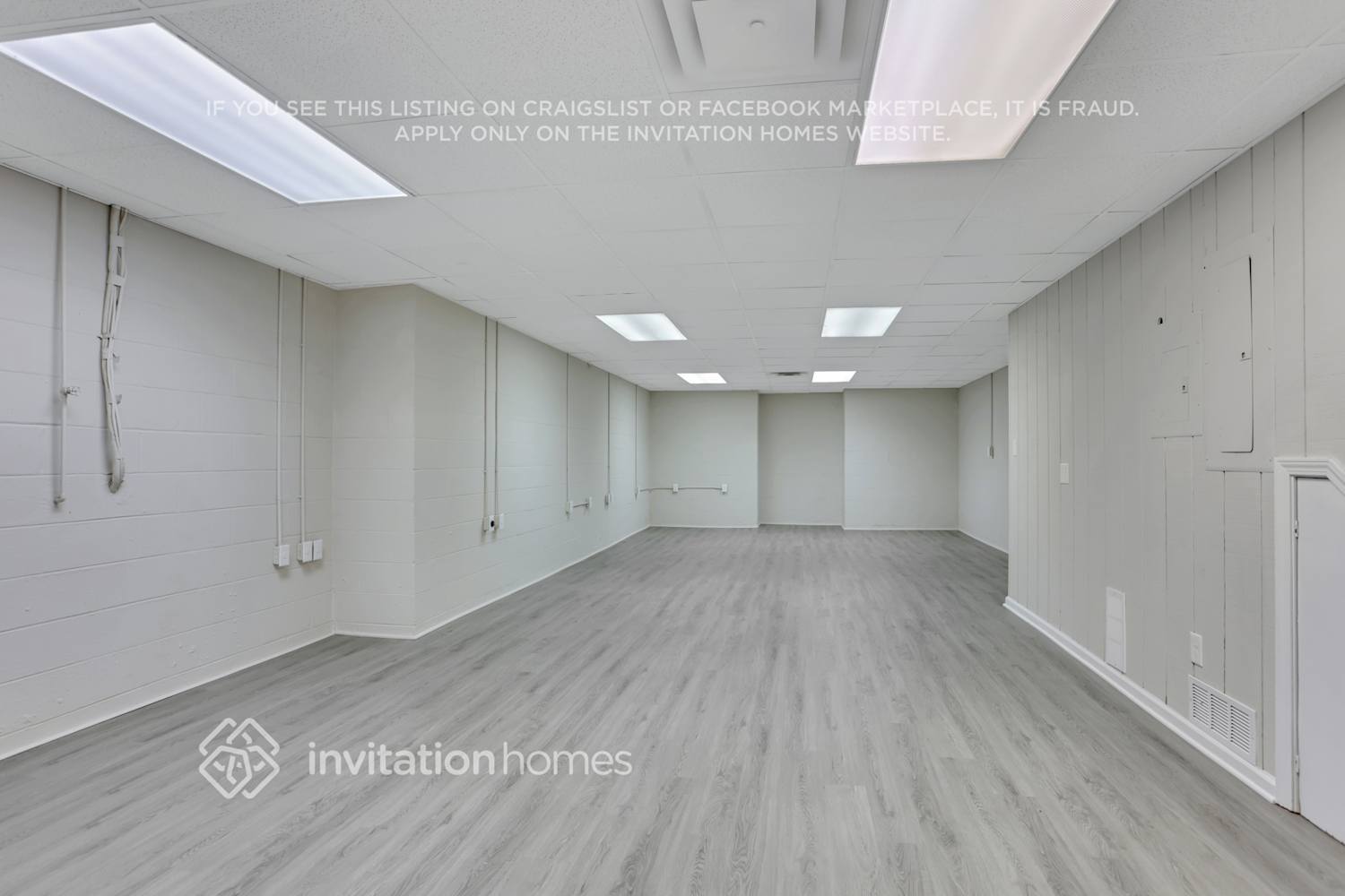 Building Photo - 560 Laurel Wood Ct