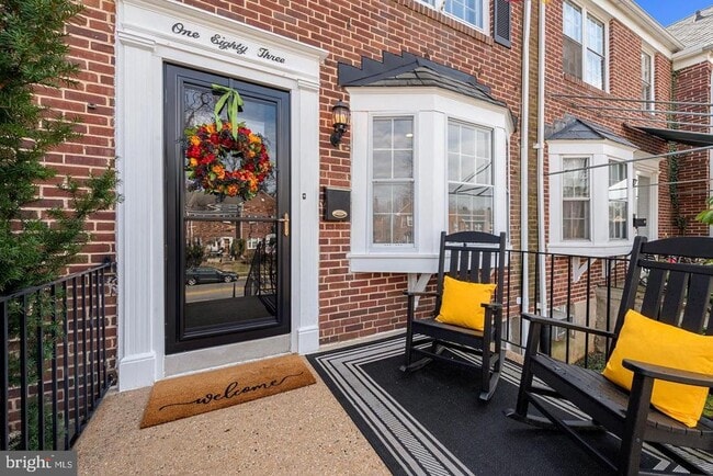 Building Photo - 183 Stanmore Rd