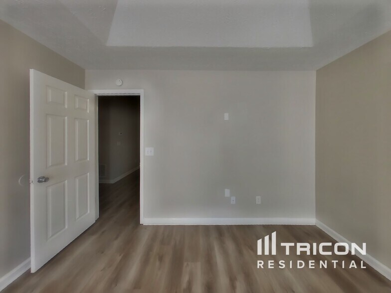 Building Photo - 203 Coldsprings Ct