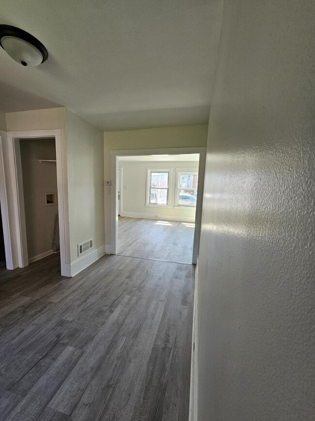 Building Photo - 1103 Baldwin St