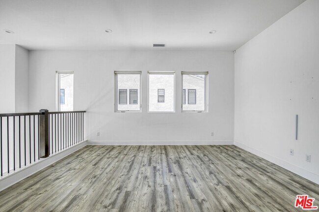 Building Photo - 12509 Saddle Ct