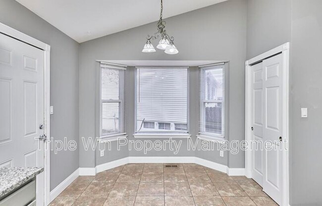 Building Photo - 121 Walnut Hill Dr