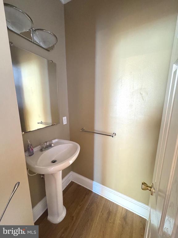 Building Photo - 15 Seaton Pl NW