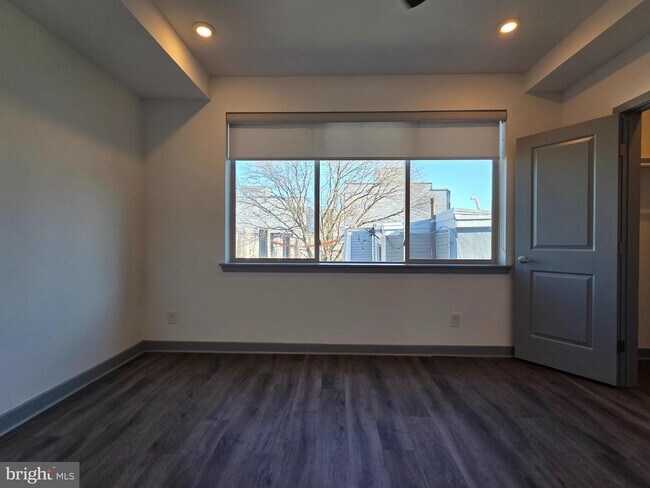 Building Photo - 413 W Berks St