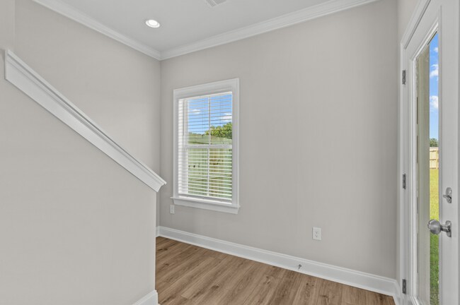 Building Photo - 200 Clifton Dr