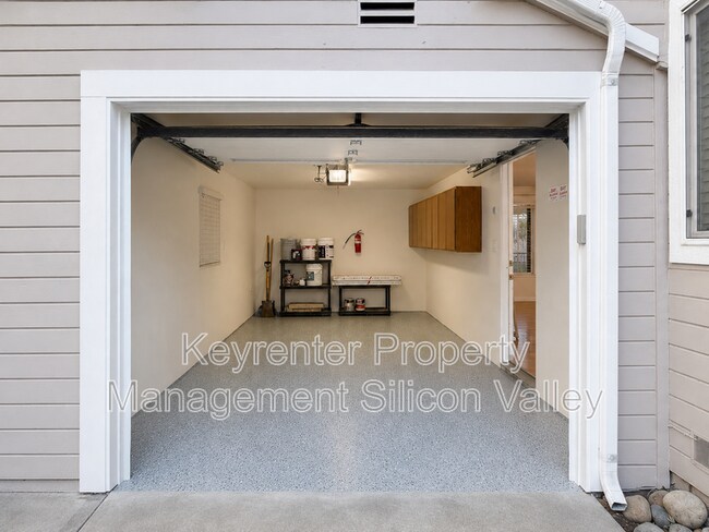 Building Photo - 656 Curtner Ave
