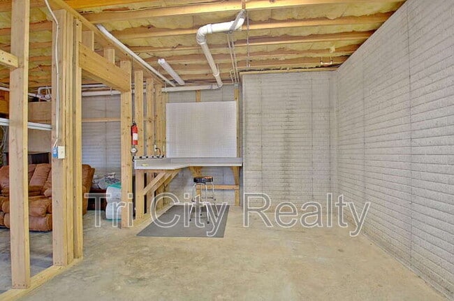 Building Photo - 175 Ridgeway Ct