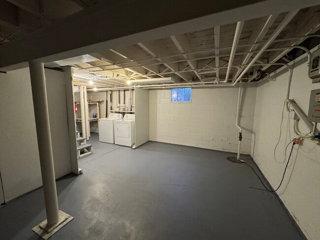 Building Photo - 1111 Lincoln St