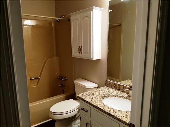 Building Photo - 4907 Bentwood Dr