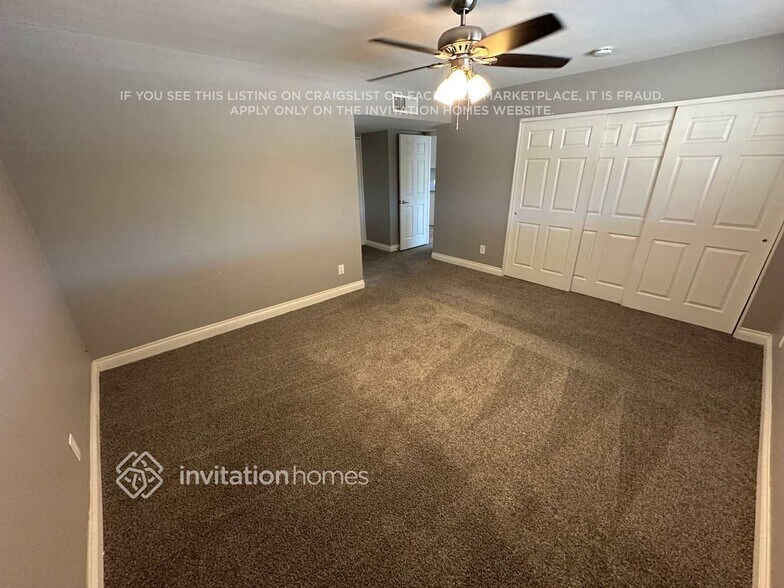 Building Photo - 1335 E Hermosa Dr