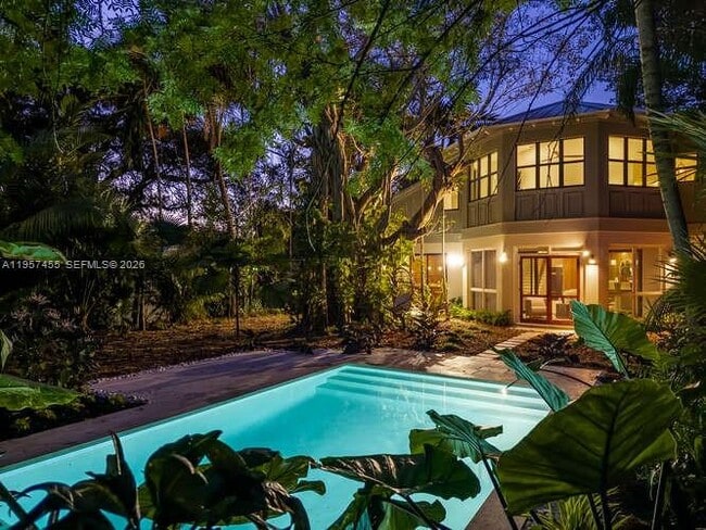 Building Photo - 2330 Overbrook St