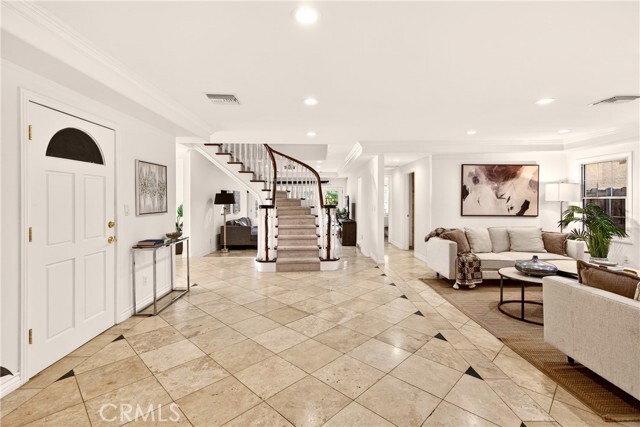 Building Photo - 4115 Laurelgrove Ave