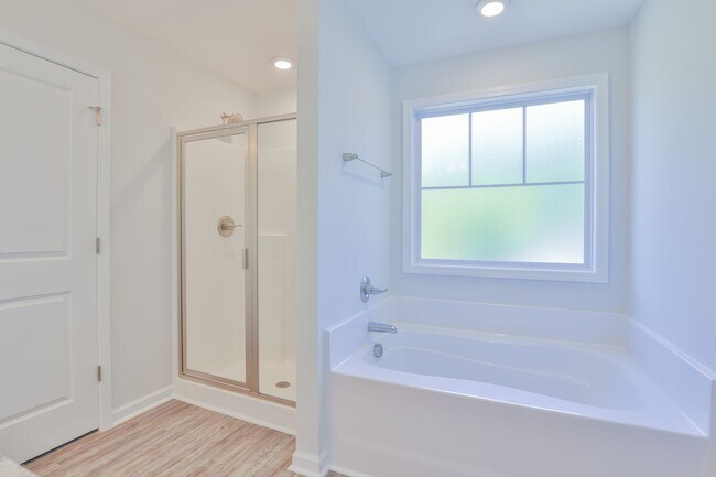 Building Photo - 764 Shull St