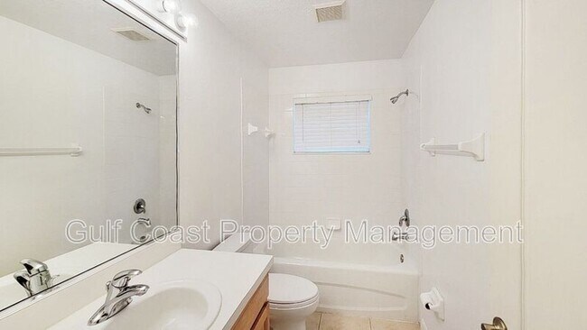 Building Photo - 8823 Haven Harbour Way