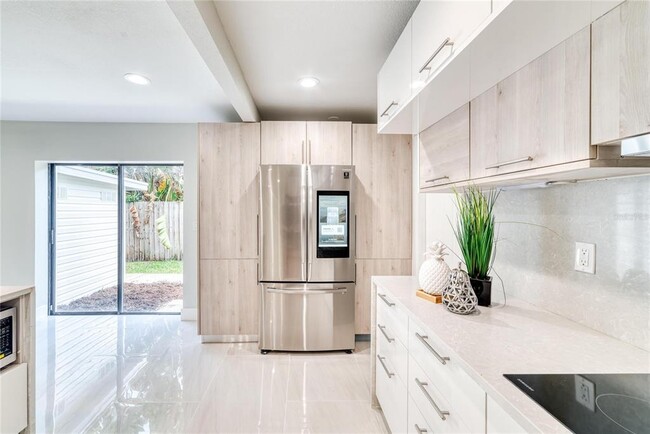 Building Photo - 15722 GardenSide Ln