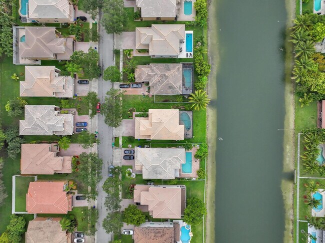 Building Photo - 16389 SW 31st St