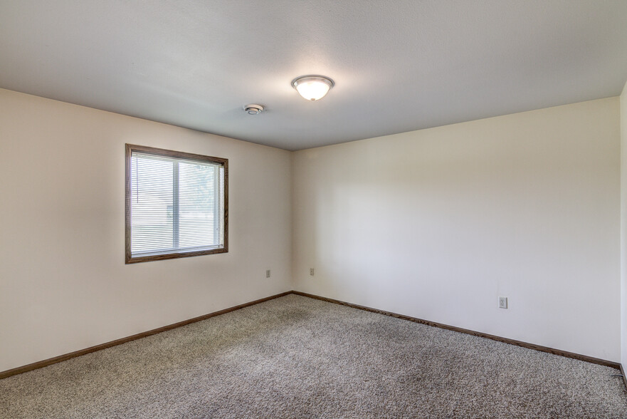Building Photo - 13594 41st Ave