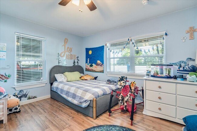 Building Photo - 20075 San Marcos Hwy