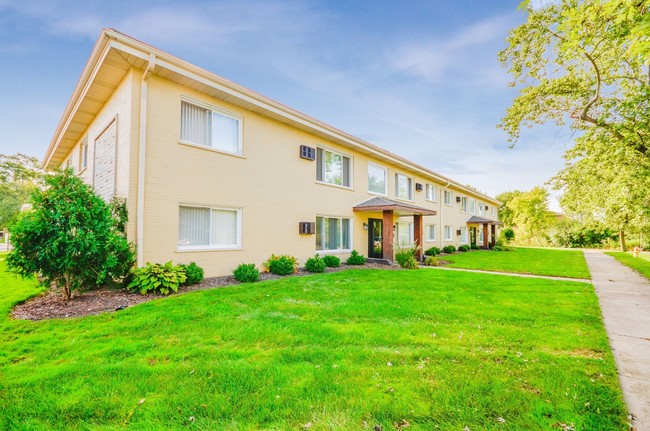 Building Photo - Lansing South Apartments