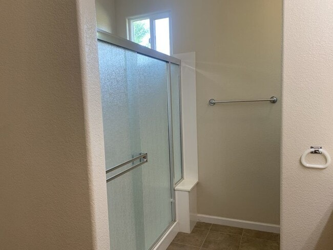 Building Photo - Rare opportunity to rent in the Eskaton Village in Placerville!