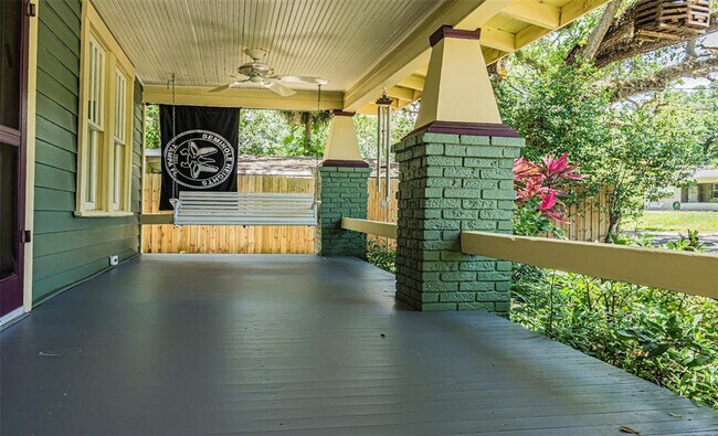 Building Photo - 205 W Louisiana Ave