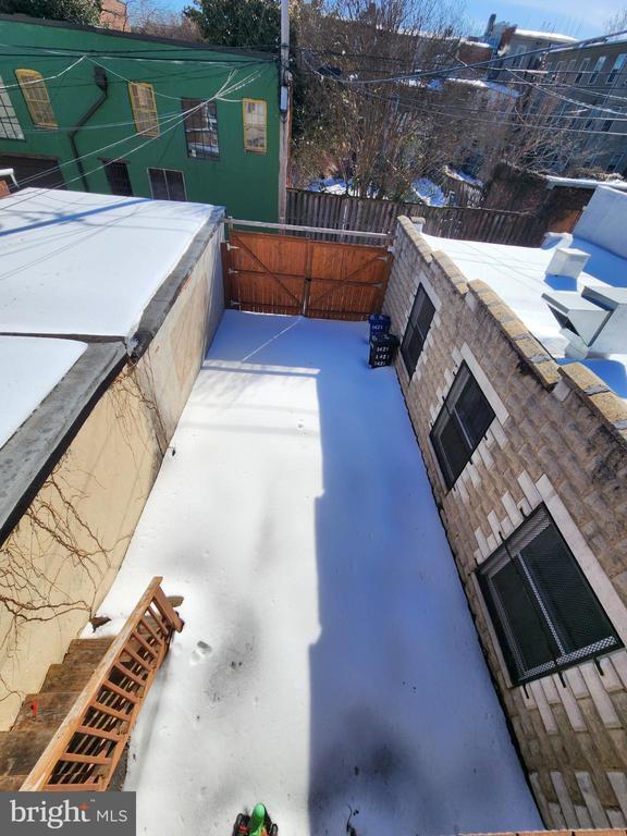 Building Photo - 1421 W Baltimore St