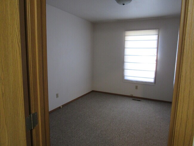 Building Photo - 469 Haymes Ct