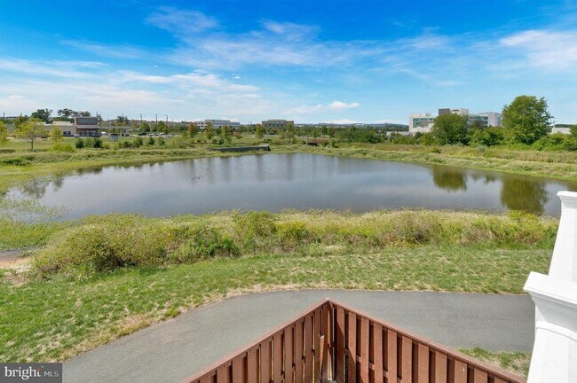 Building Photo - 42502 Dogwood Glen Square