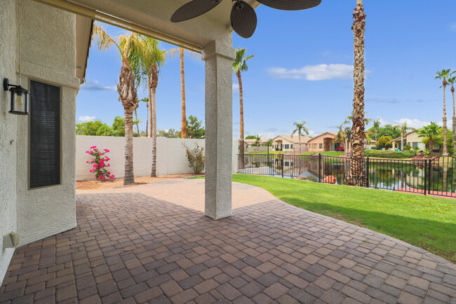 Building Photo - Beautiful Waterfront Home in Ocotillo Lakes