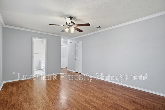 Building Photo - 5845 Water Ridge Dr