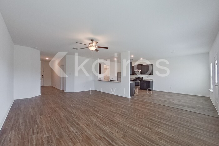 Building Photo - 946 Shady Brk