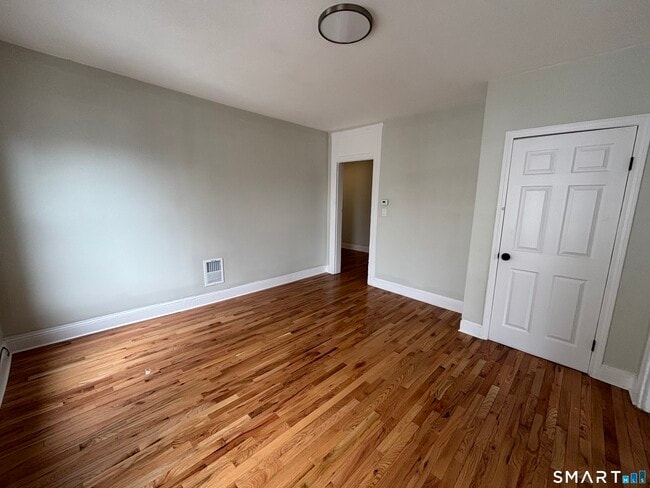 Building Photo - 241 Lewis St