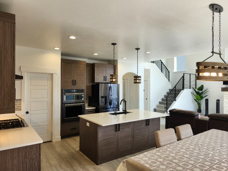 Building Photo - 99 N Lasalle Dr