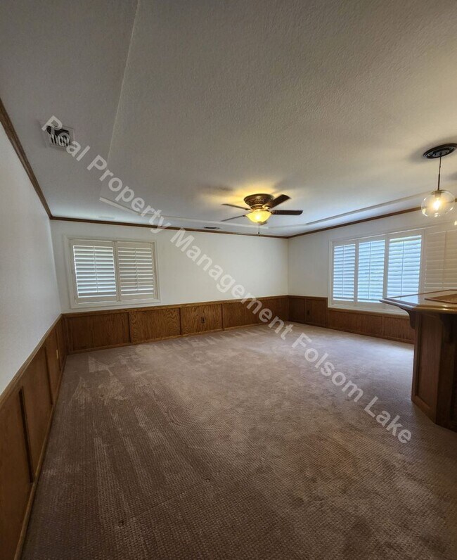 Building Photo - Beautiful 4bd 3ba home in Los Cerros Neigh...