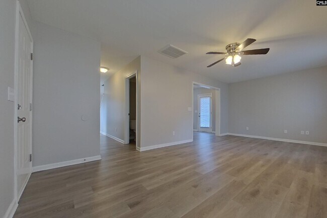 Building Photo - 403 Parkstone Ct