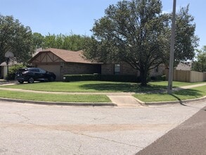Building Photo - 3316 Homestead Ct