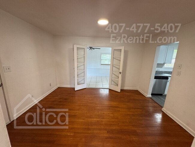 Building Photo - 2527 Blueberry Ln