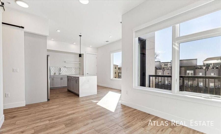 Building Photo - 2876 W 53rd Ave