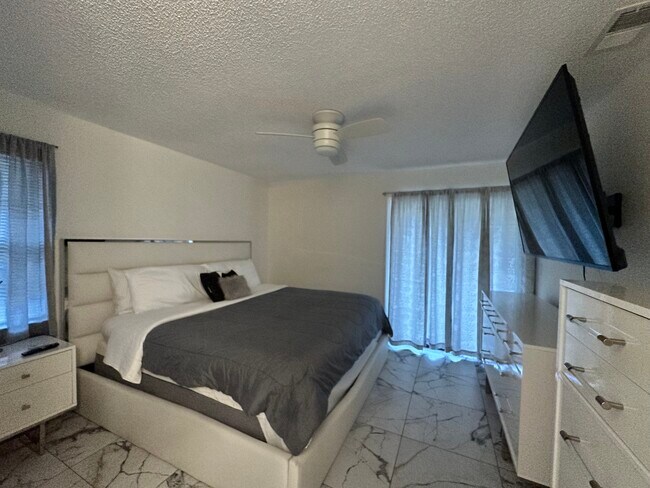 Building Photo - 188 Boundary Blvd