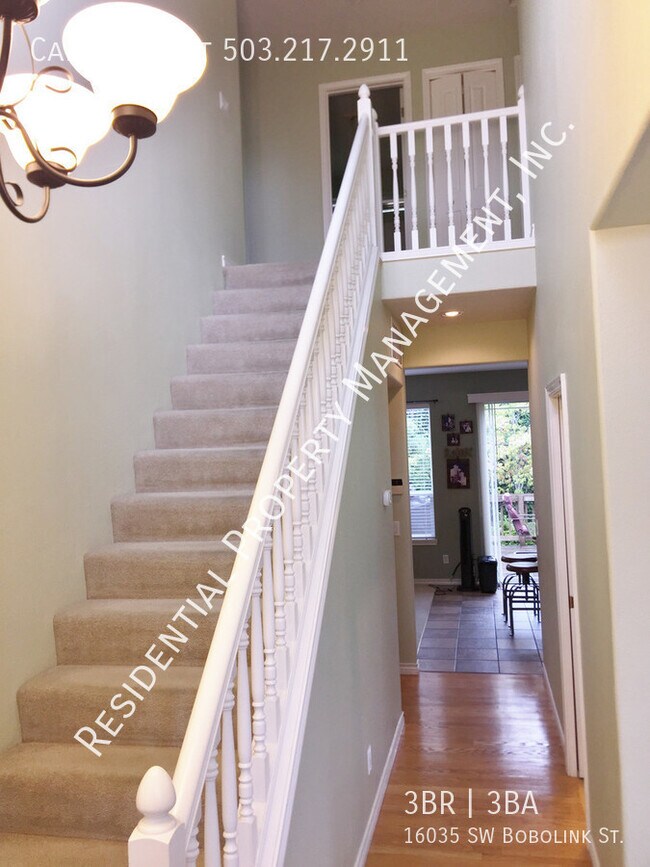 Building Photo - 16035 SW Bobolink St