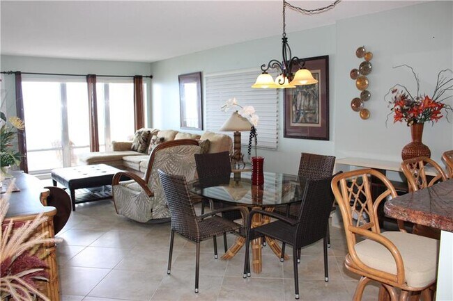 Building Photo - 750 N Ocean Blvd