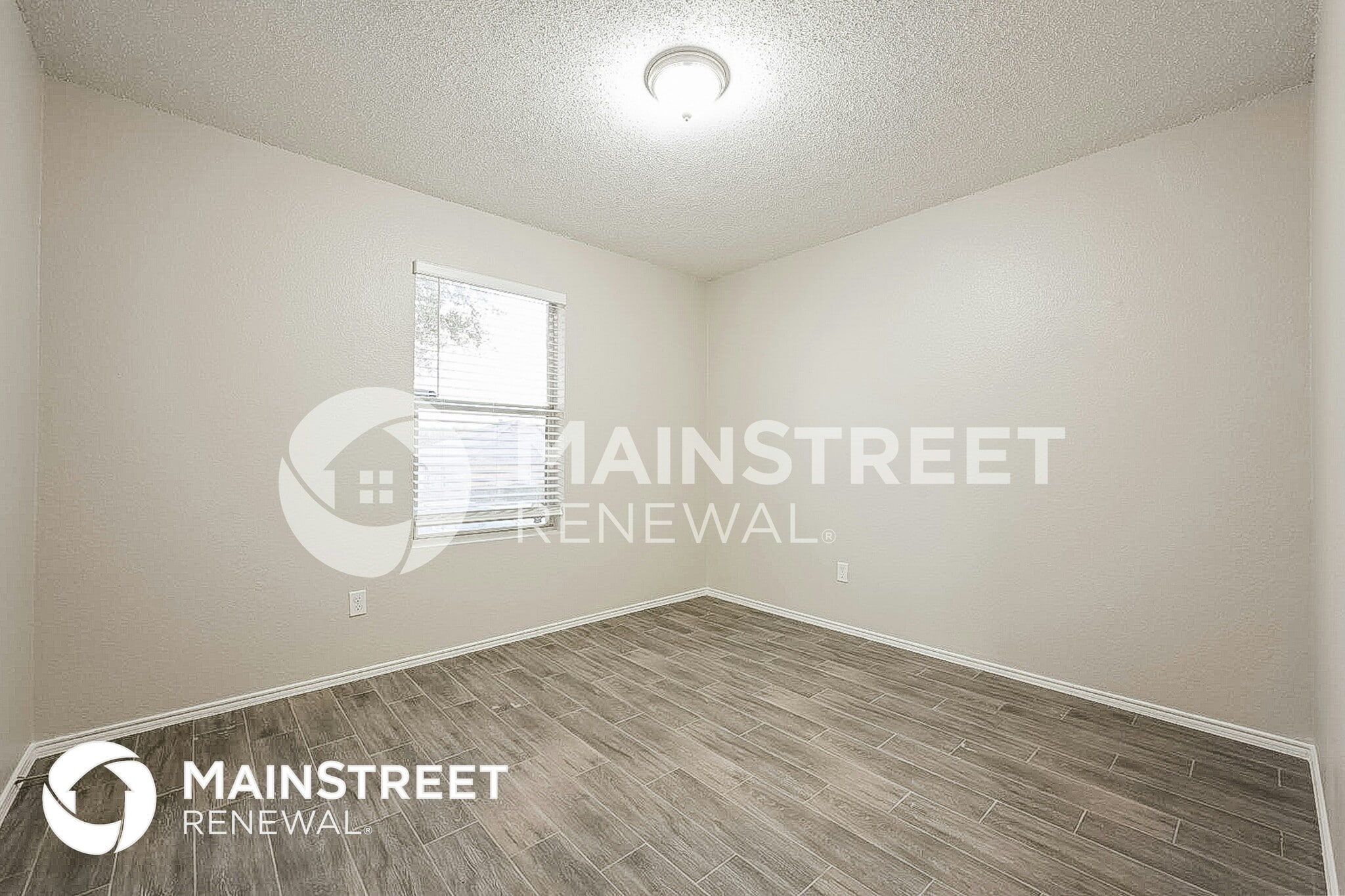 Building Photo - 704 Panola Dr